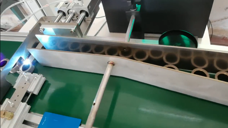 五金配件軸承自動化激光打標機(圖3) 五金配件軸承自動化激光打標機(圖3)